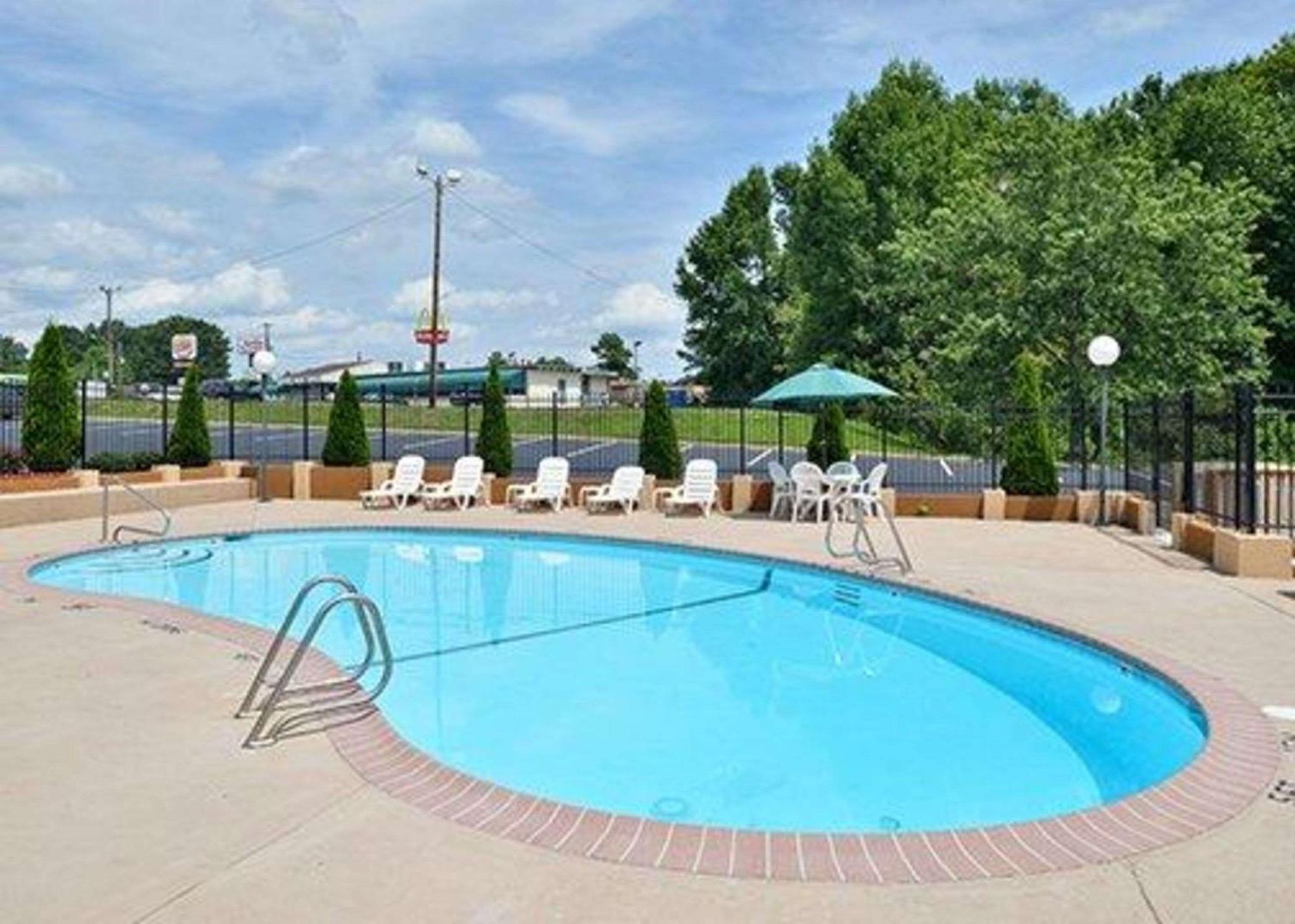 Quality Inn Asheboro South Zewnętrze zdjęcie